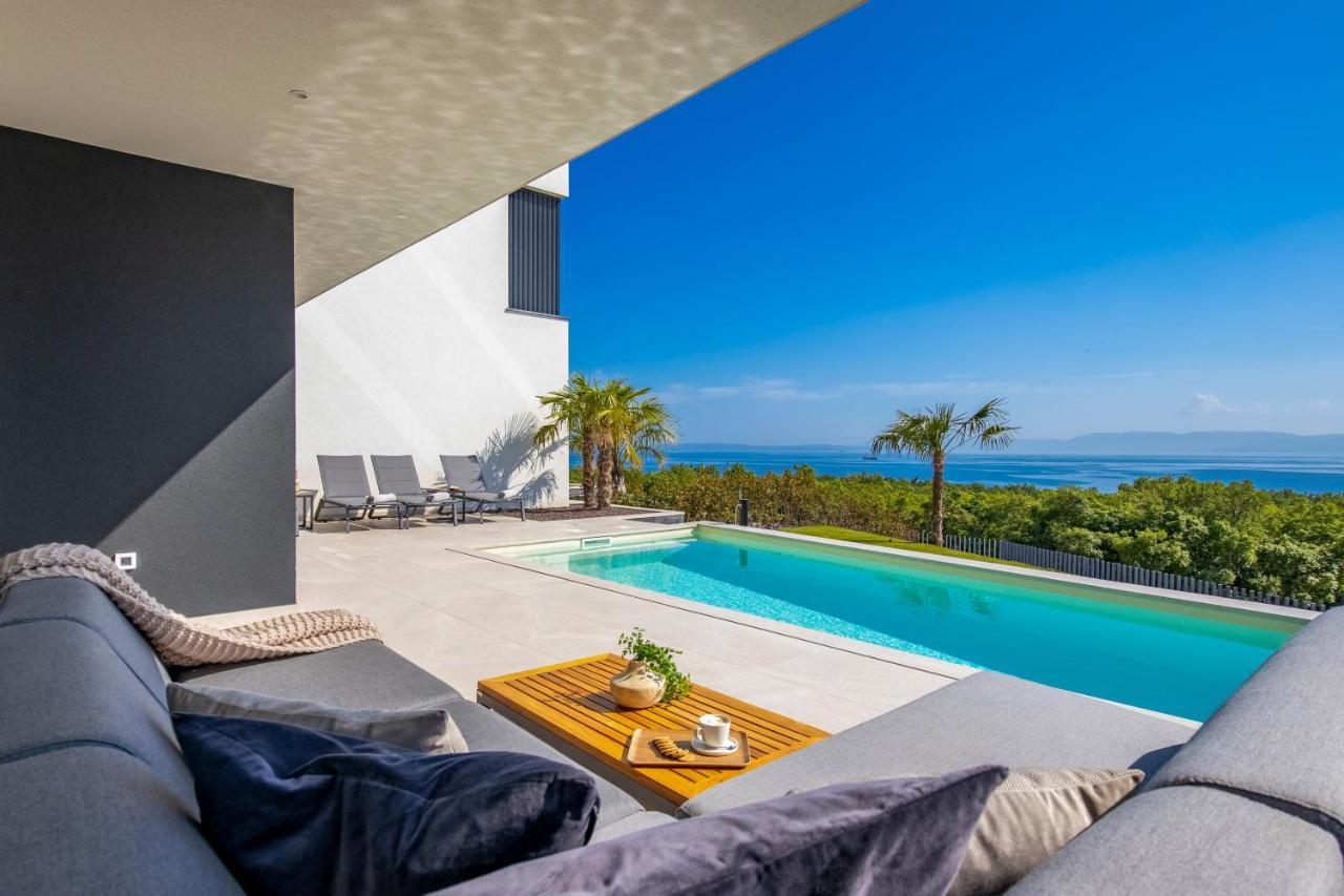 Villa Ameli Apartment With Swimming Pool Rijeka Ngoại thất bức ảnh